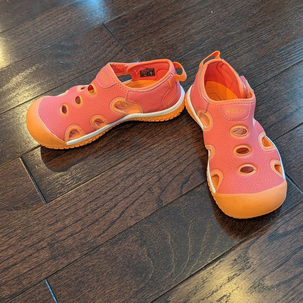 Keen Stingray size 13 water sandal